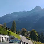 Avec Vue Splendide Sur Les Diablerets