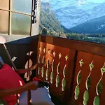 Avec Vue Splendide Sur Les Diablerets