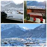 Avec Vue Splendide Sur *
