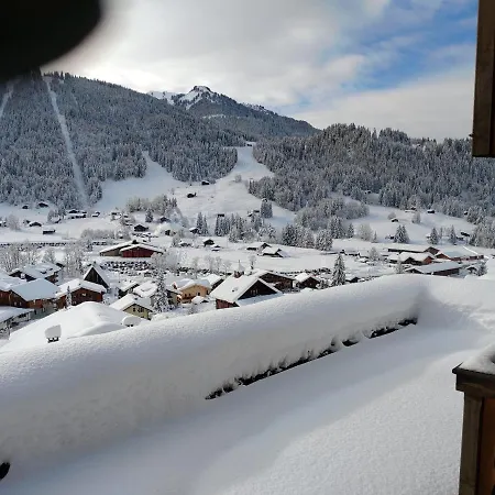 Avec Vue Splendide Sur Lägenhet